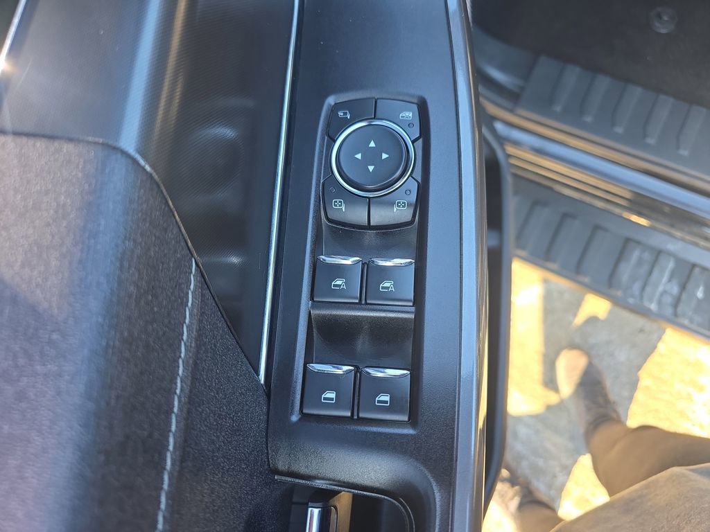 Certified 2022 Ford F150 Lariat w/ Equipment Group 502A High image 33