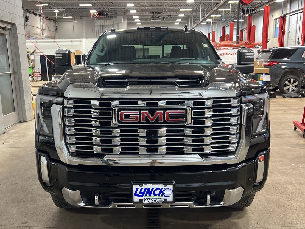 Used 2024 GMC Sierra 2500 Denali w/ Denali Reserve Package image 7