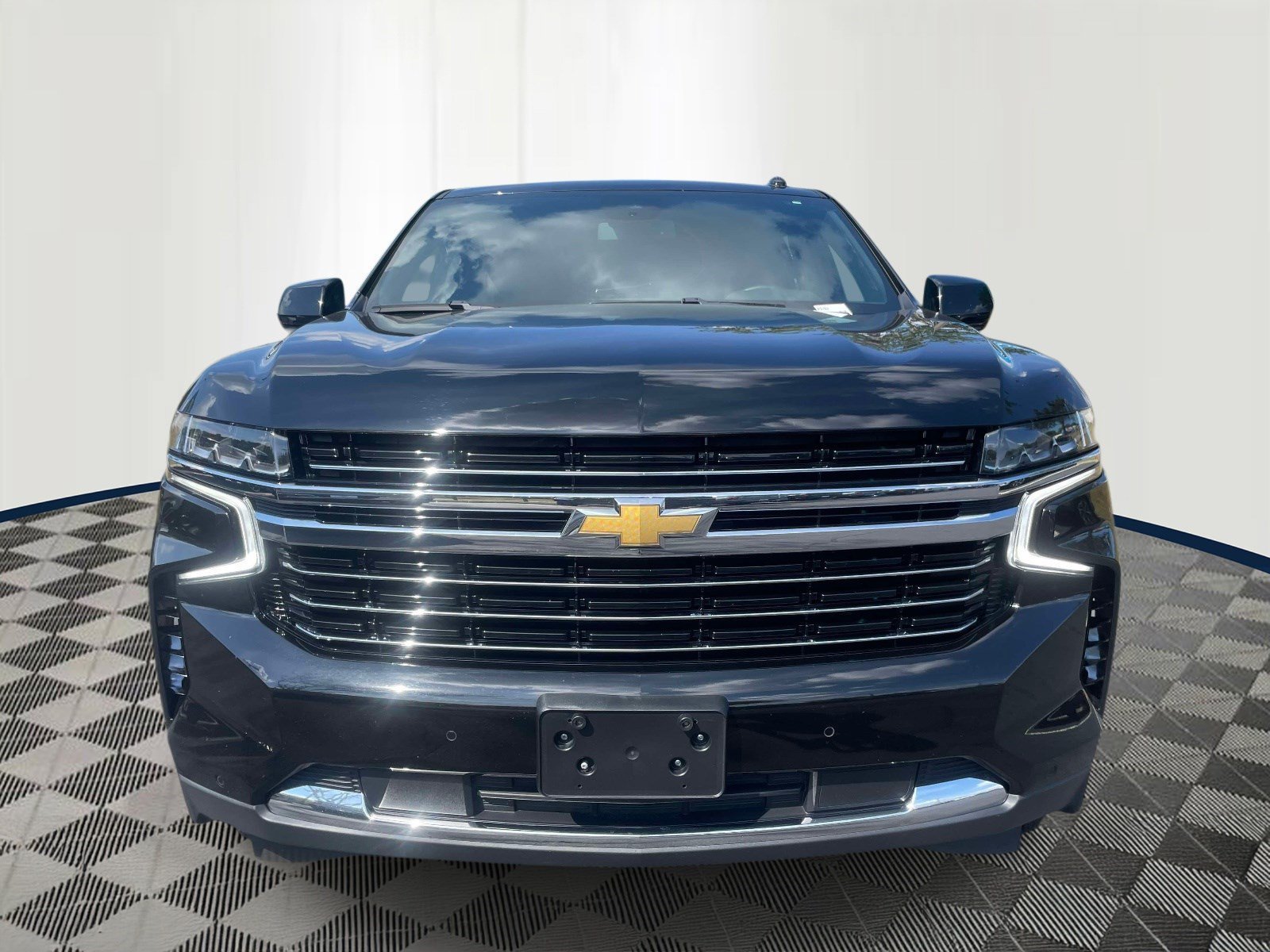 Used 2024 Chevrolet Tahoe LT AWD/4WD image 2