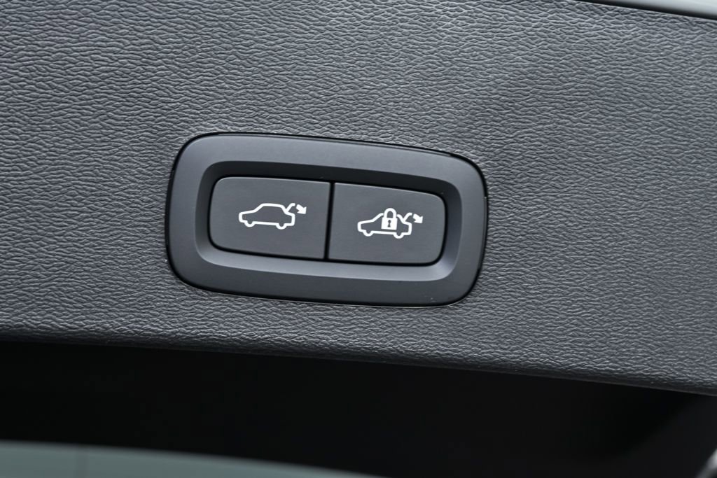 New 2026 Volvo XC40 B5 Core image 30