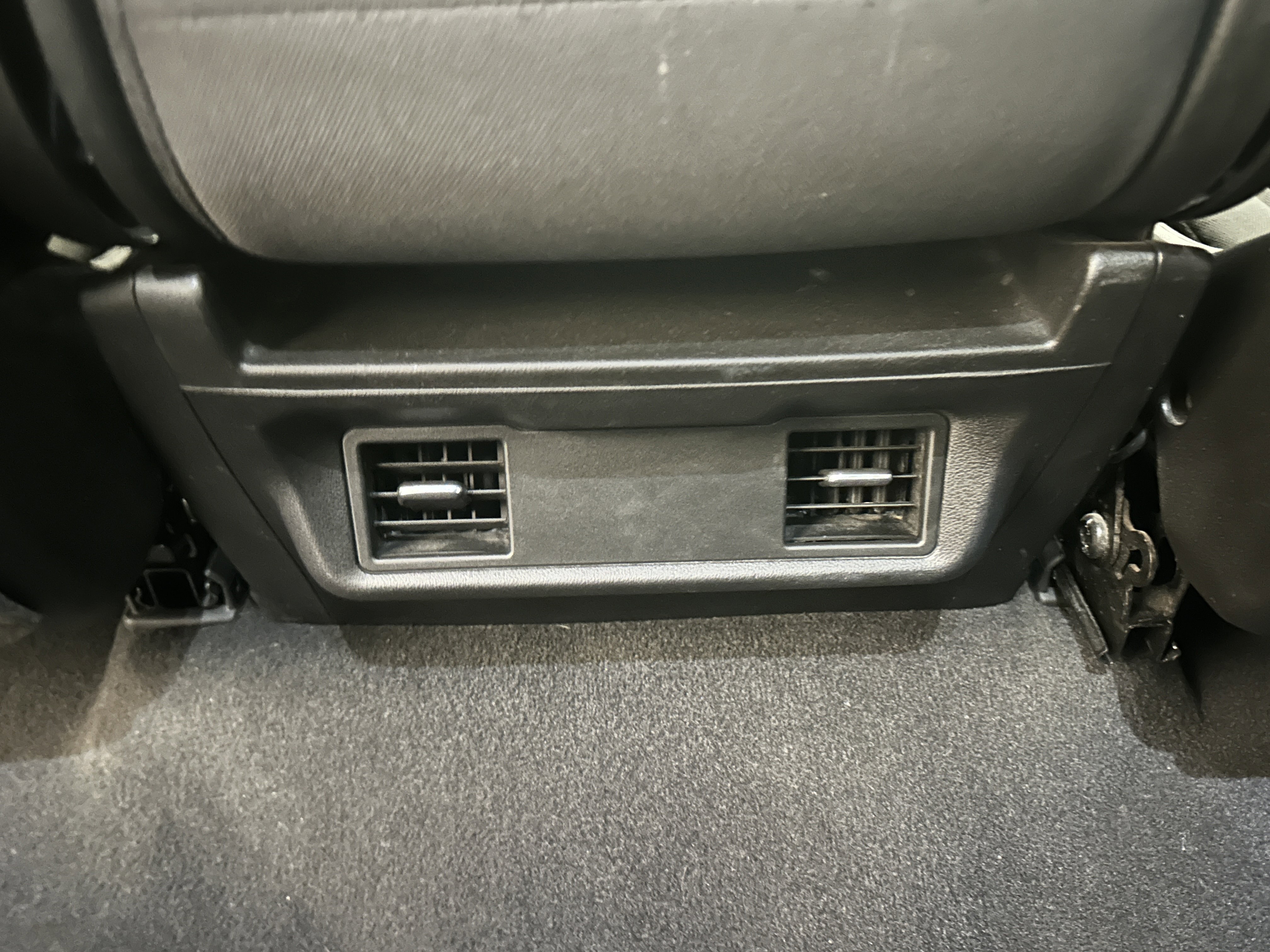 Used 2021 Chevrolet Silverado 1500 LT image 22