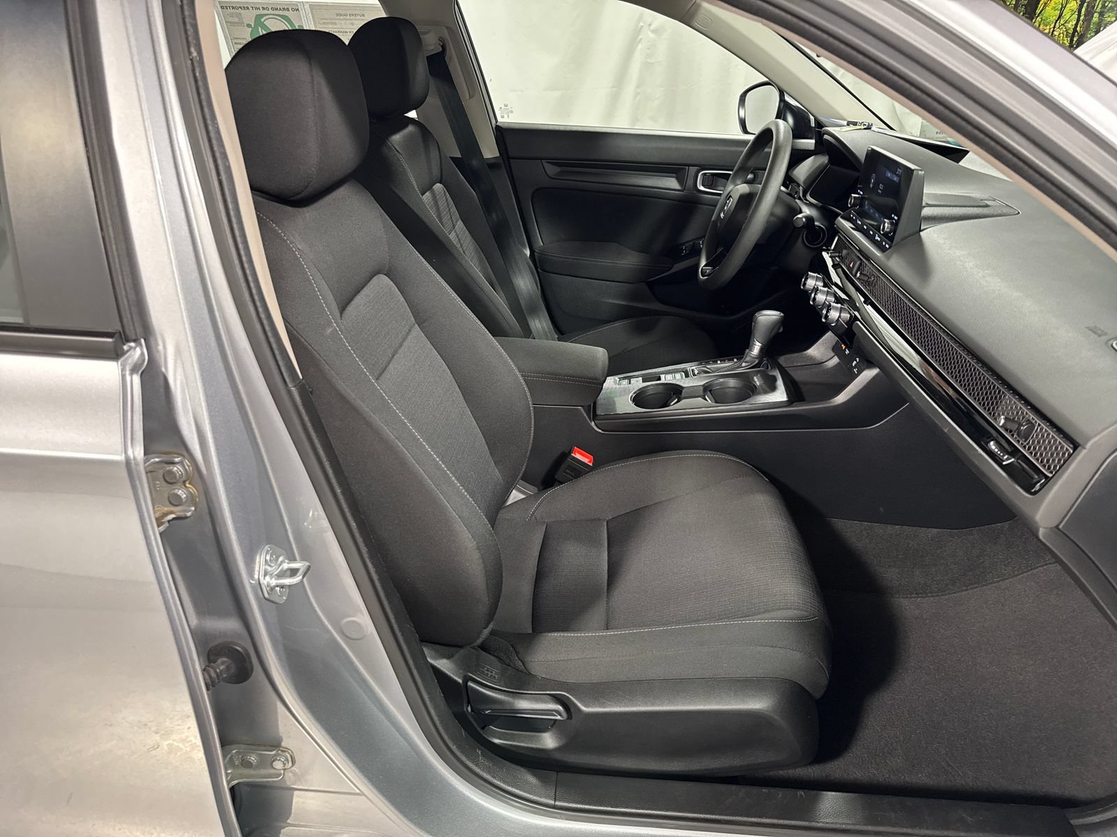 Used 2023 Honda Civic LX image 27