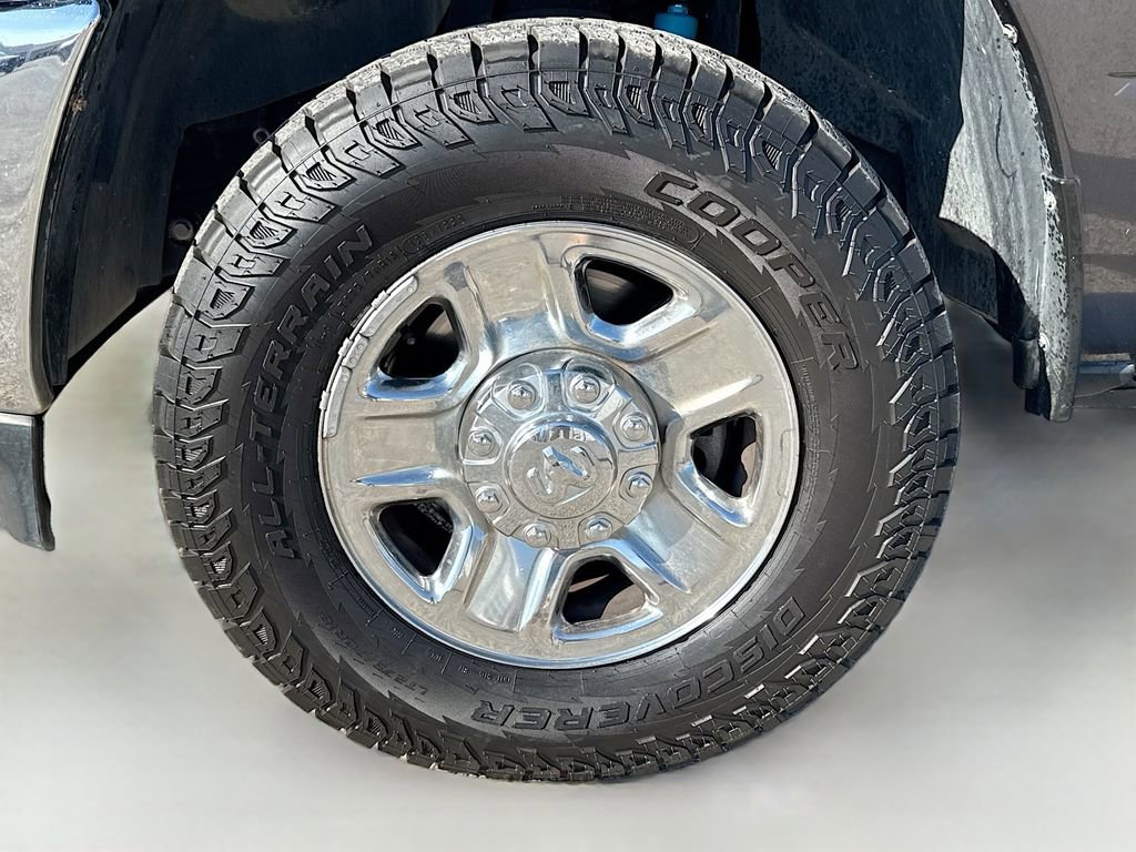Used 2021 RAM 2500 Tradesman w/ Chrome Appearance Group image 30