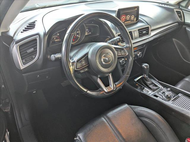 Used 2018 MAZDA MAZDA3 Touring FWD image 10