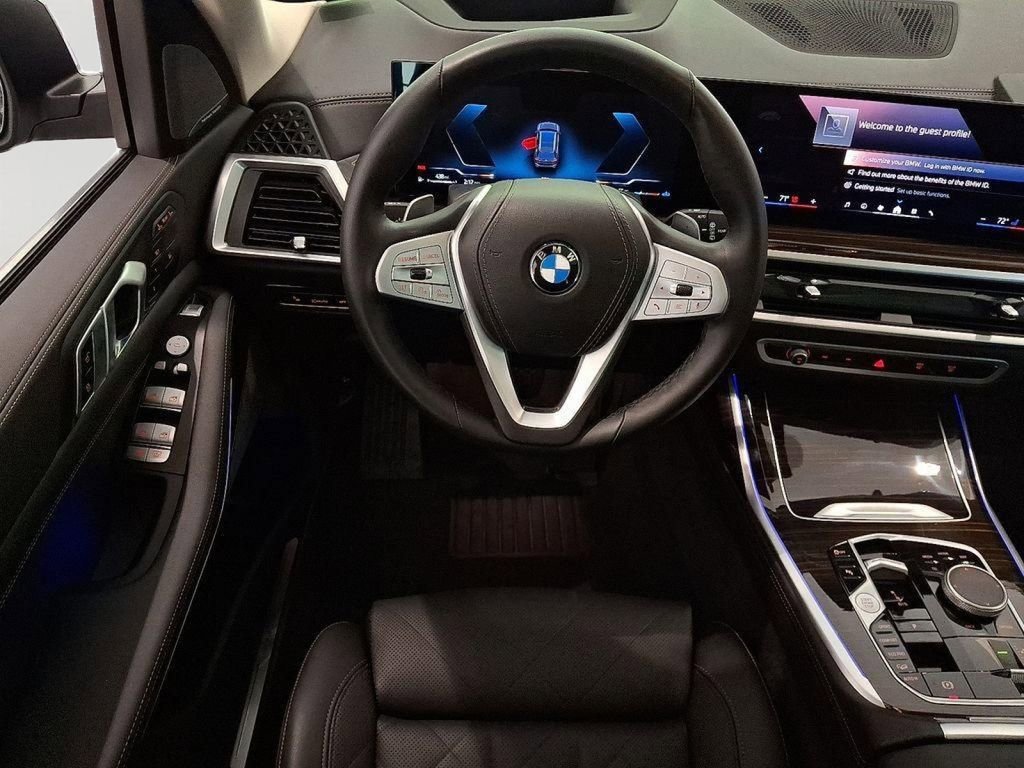 Certified 2025 BMW X7 xDrive40i image 13