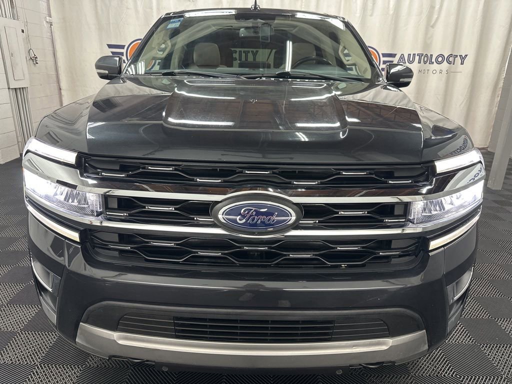 Used 2023 Ford Expedition Max Limited image 3