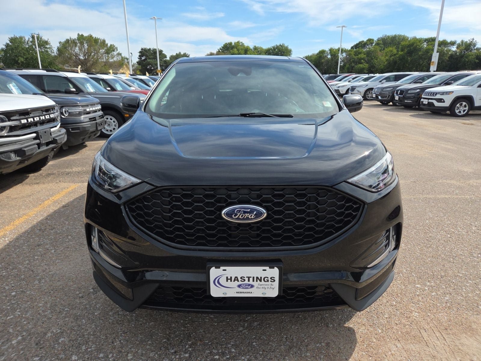 Certified 2024 Ford Edge ST-Line AWD/4WD image 19