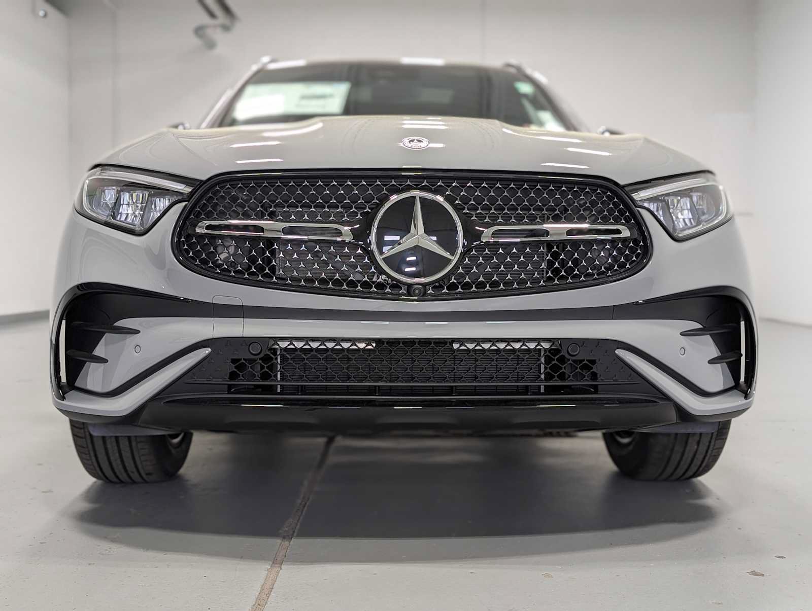 New 2026 Mercedes-Benz GLC 300 4MATIC image 2