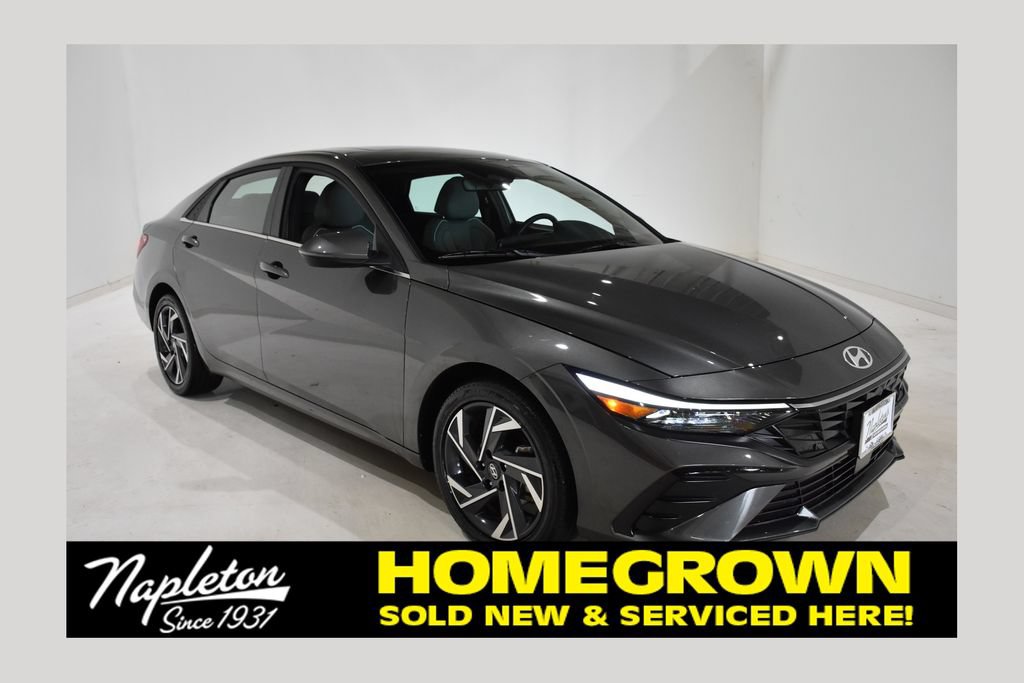 Used 2025 Hyundai Elantra Limited FWD image 1