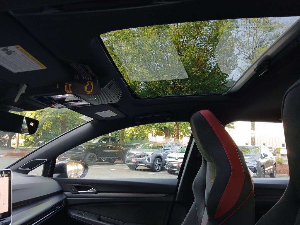 New 2026 Volkswagen GTI SE FWD image 21