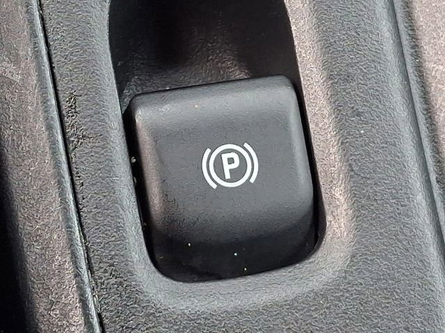 Used 2023 Toyota Corolla LE FWD image 26