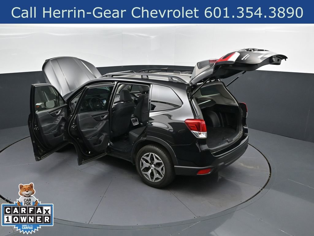Used 2023 Subaru Forester Premium image 47