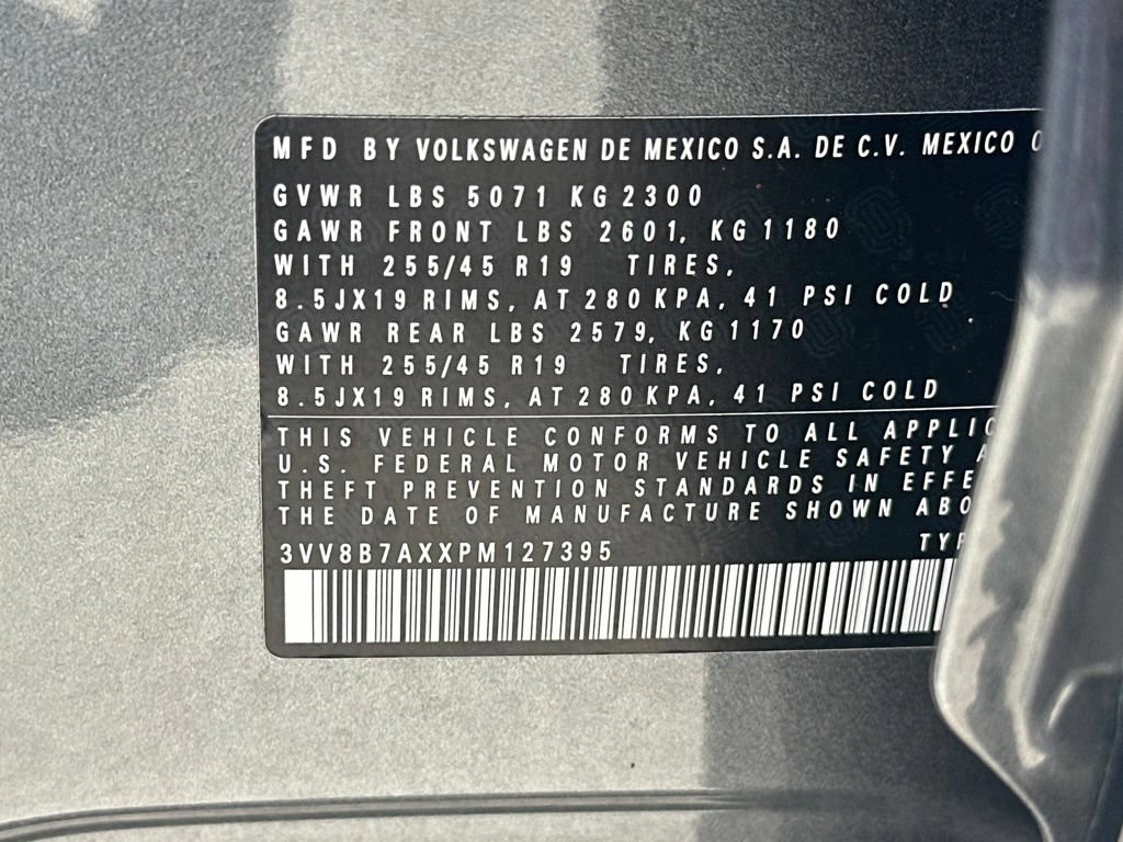 Used 2023 Volkswagen Tiguan SE R-Line AWD/4WD image 37