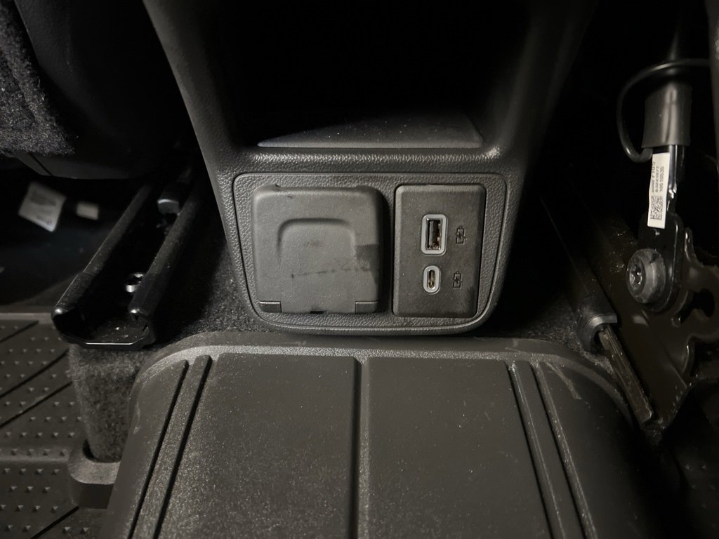 Used 2025 Chevrolet TrailBlazer RS w/ Convenience Package image 35