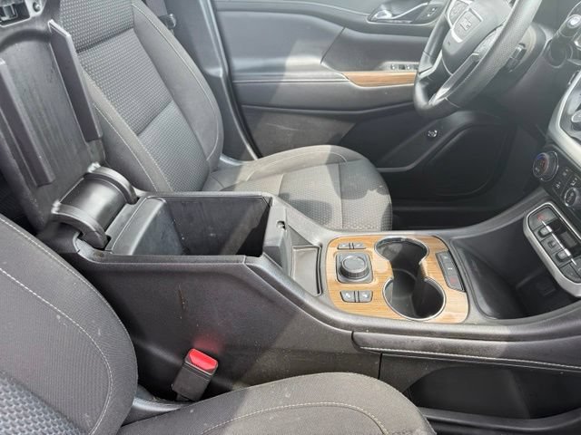 Used 2023 GMC Acadia SLE w/ Driver Convenience Package FWD image 18