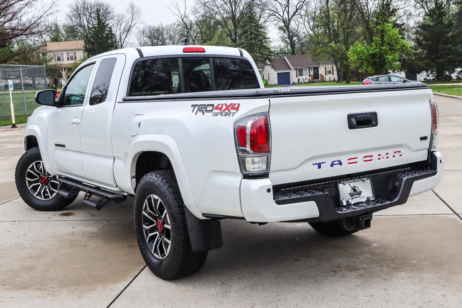 Used 2021 Toyota Tacoma TRD Sport w/ TRD Premium Sport Package AWD/4WD image 21