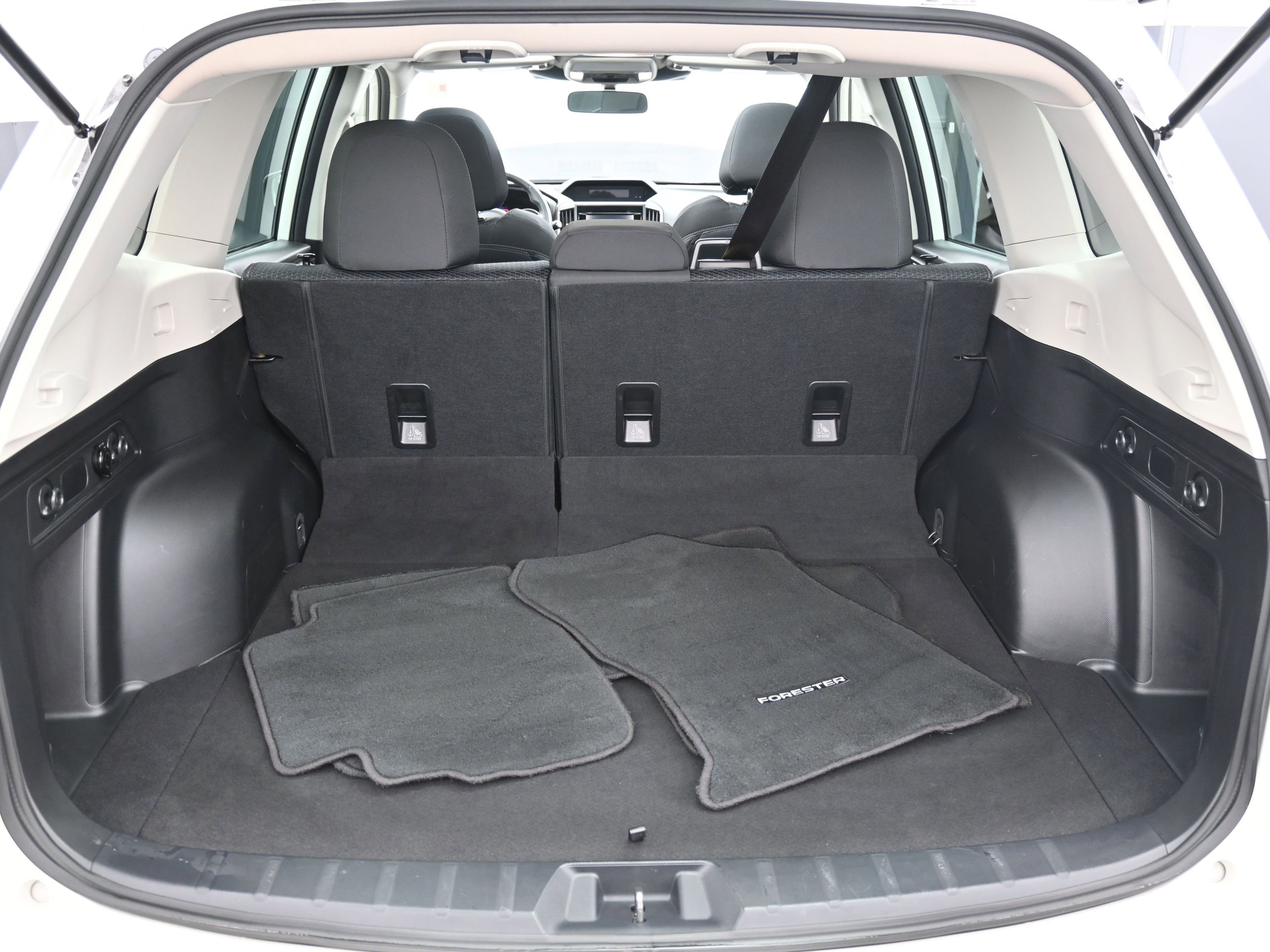 Used 2023 Subaru Forester Premium image 22