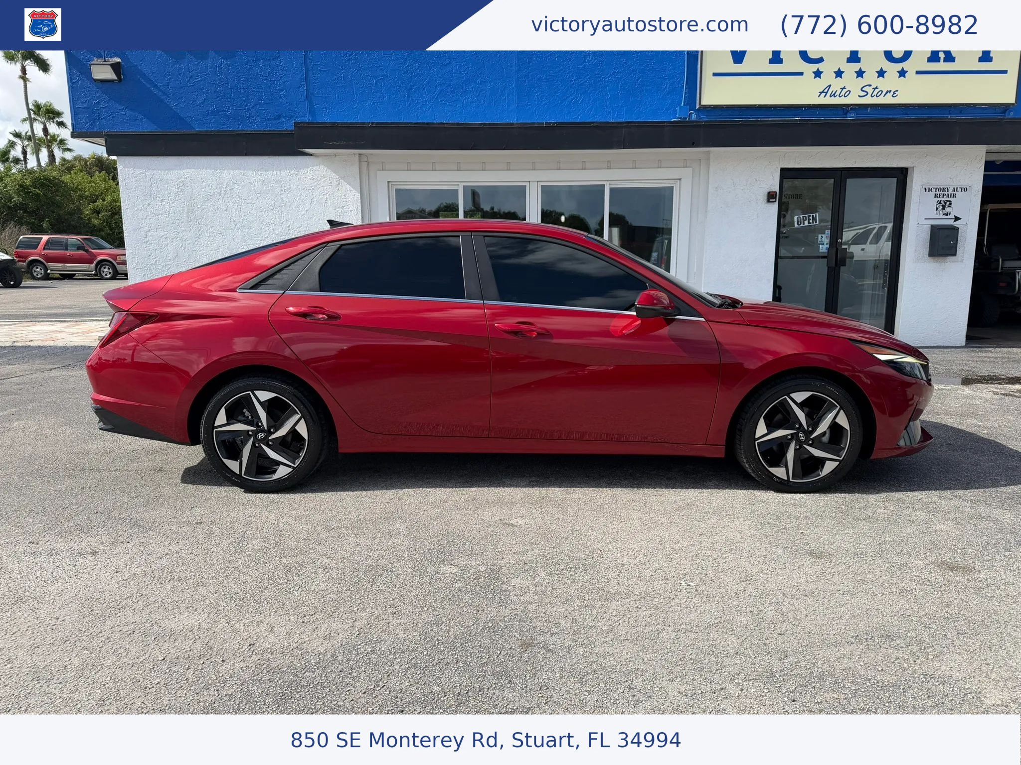 Used 2023 Hyundai Elantra Limited FWD image 2