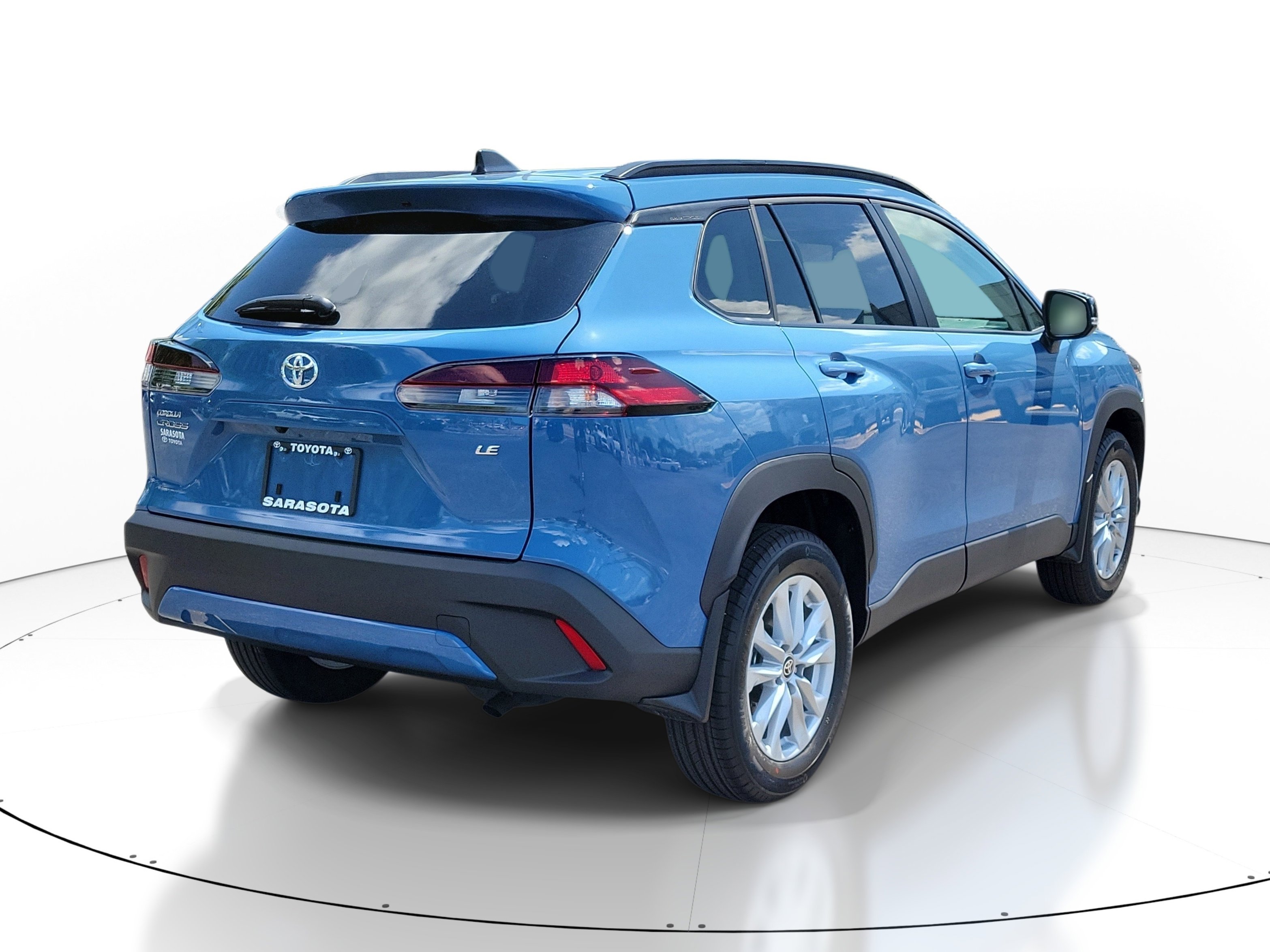 Certified 2026 Toyota Corolla Cross LE FWD image 6