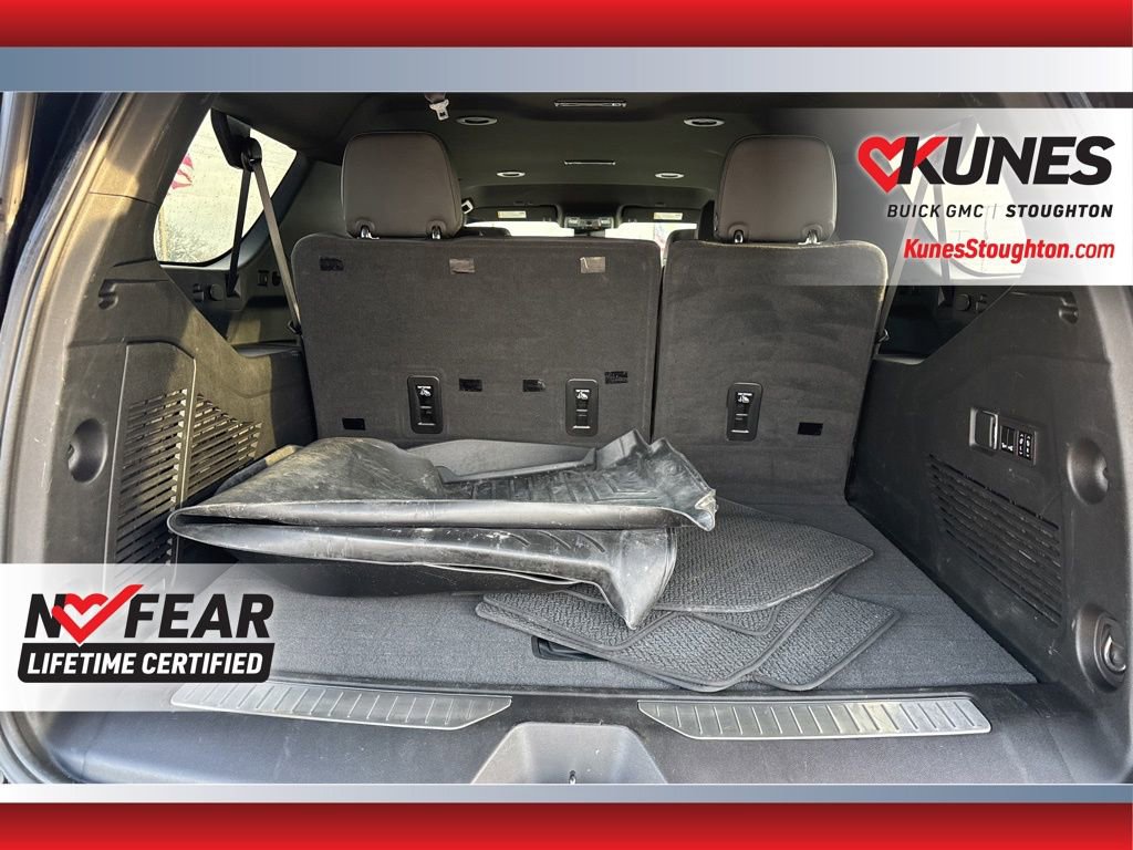 Used 2023 GMC Yukon XL Denali image 19