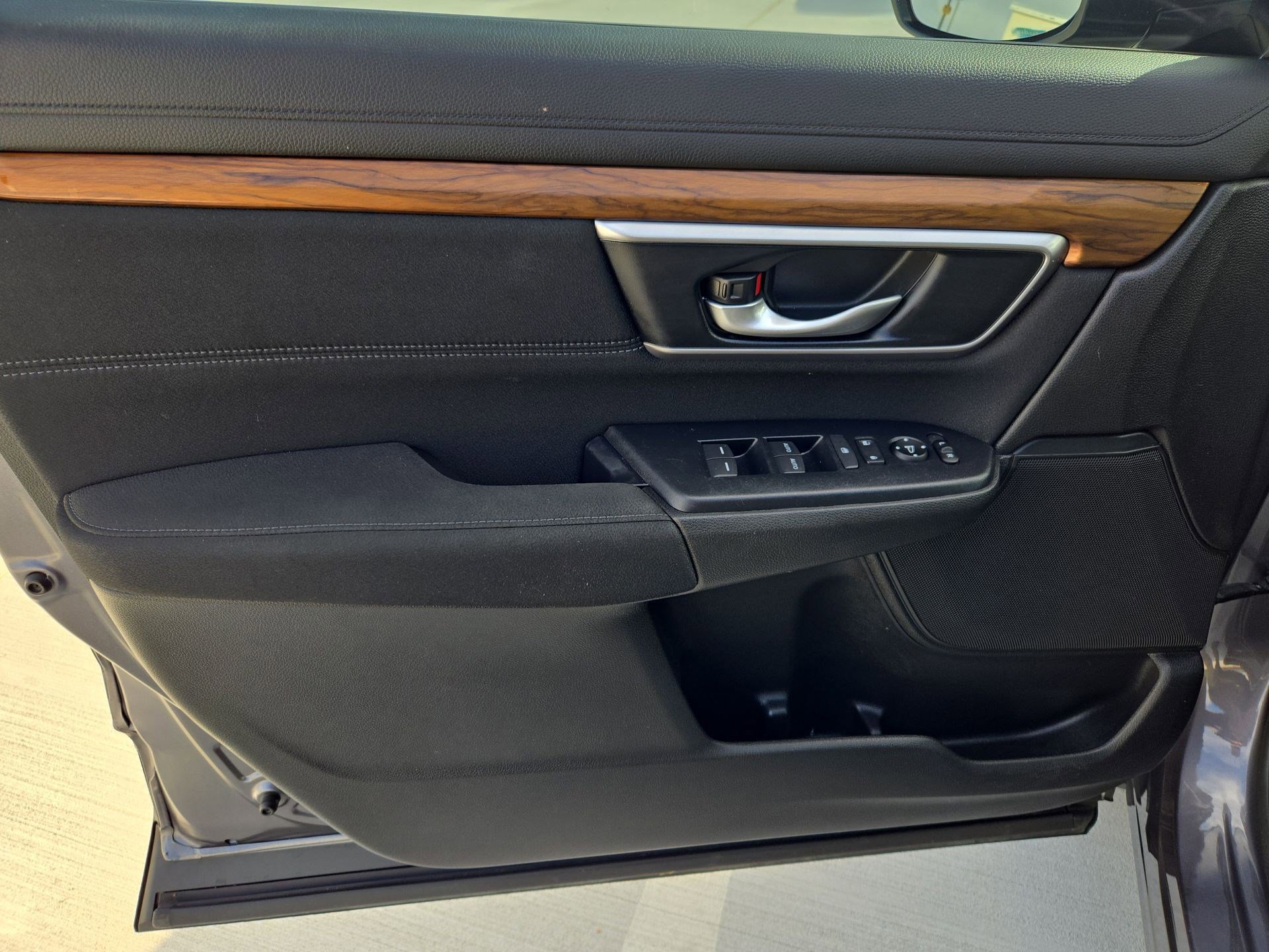 Used 2022 Honda CR-V EX image 13