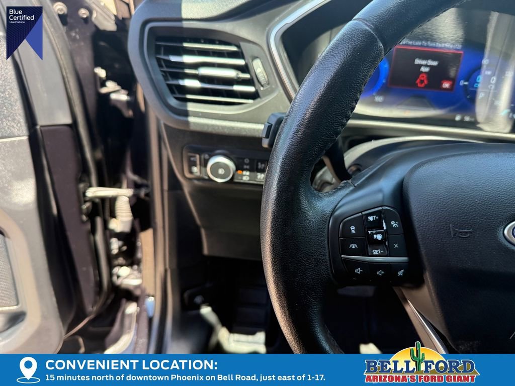 Used 2020 Ford Escape Titanium FWD image 28
