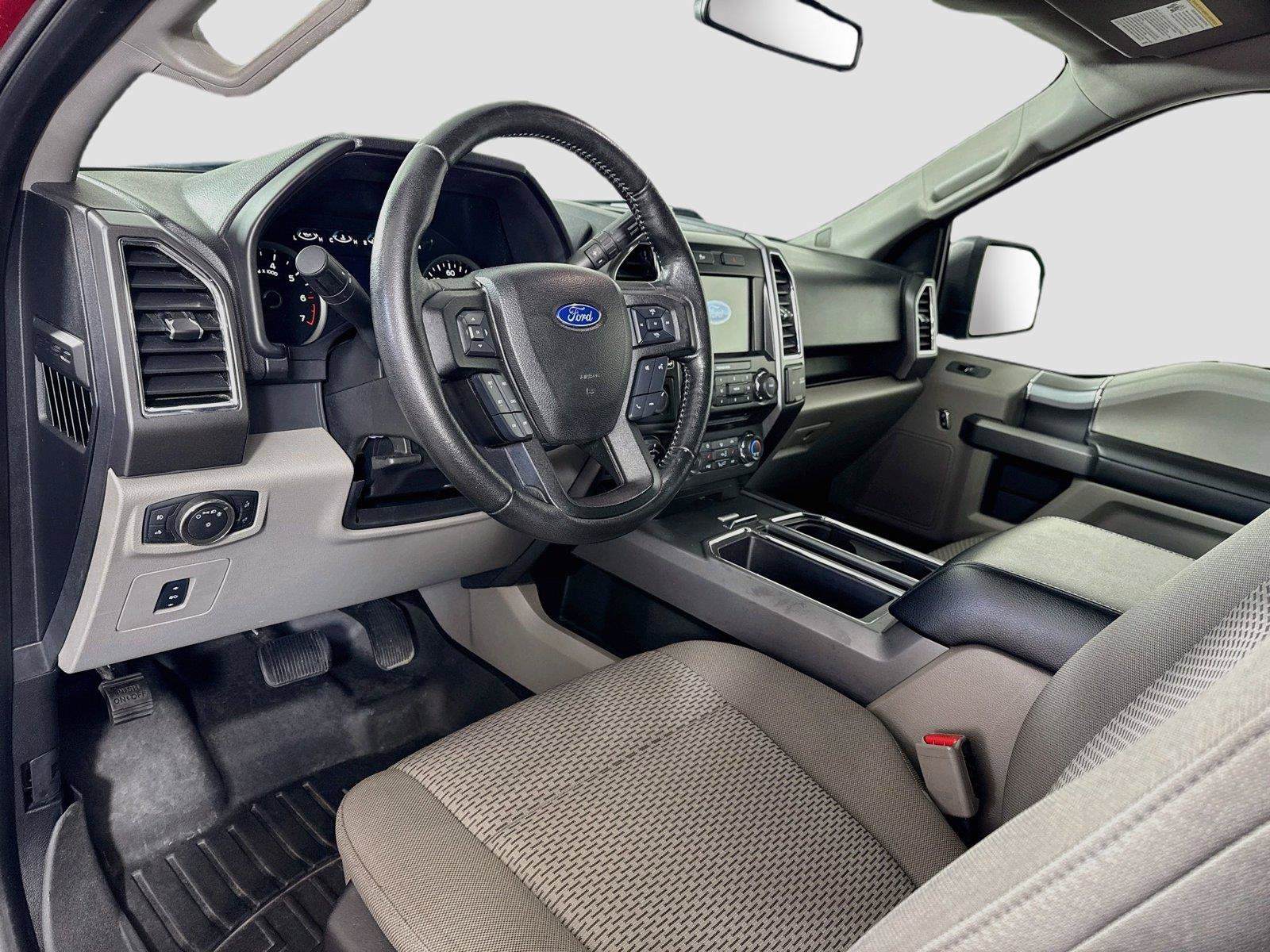 Used 2017 Ford F150 XLT w/ Equipment Group 302A Luxury AWD/4WD image 3