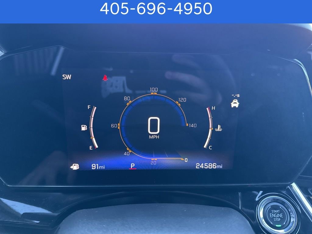 Used 2025 Chevrolet Trax RS w/ Driver Confidence Package image 24