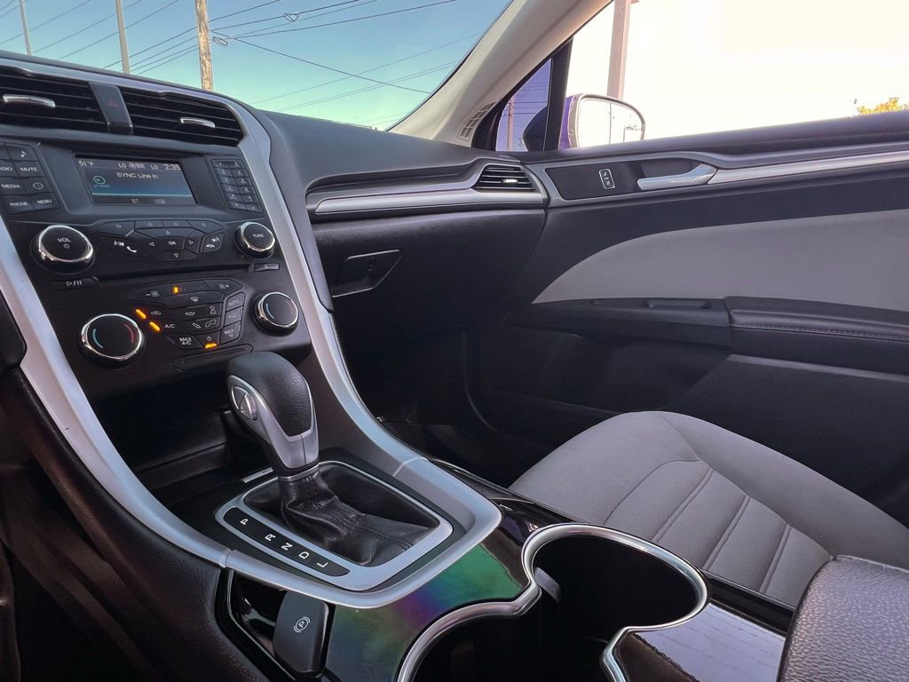 Used 2014 Ford Fusion S image 33