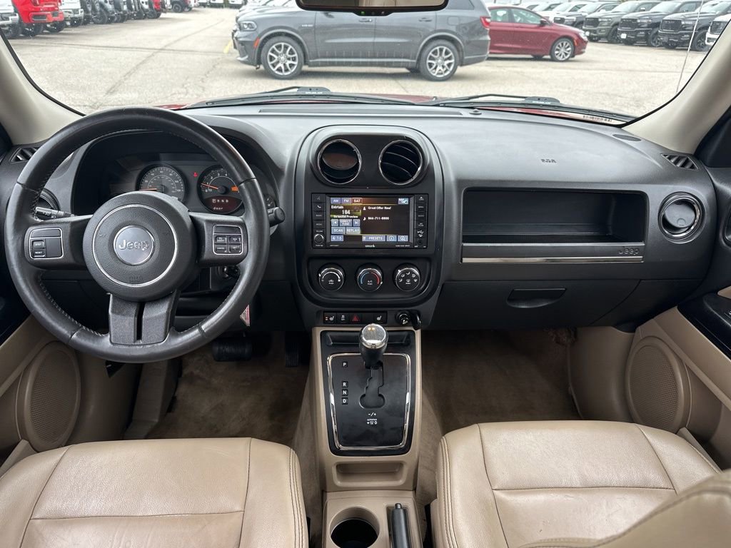 Used 2016 Jeep Patriot High Altitude AWD/4WD image 17