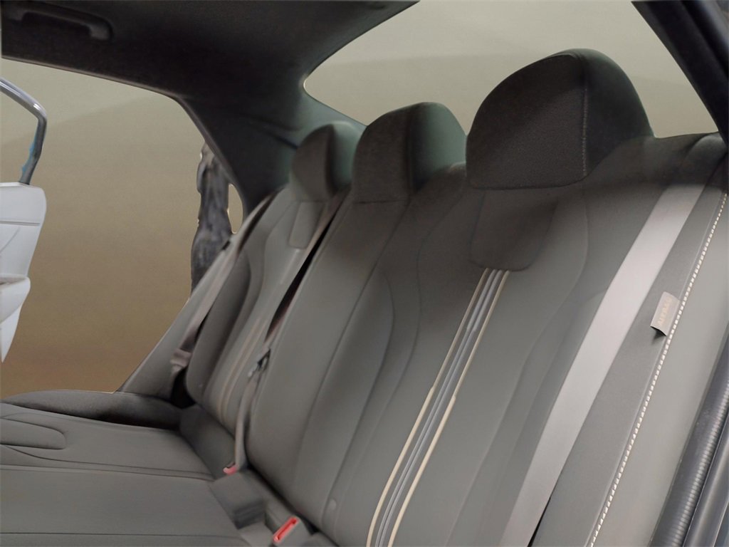 Certified 2024 Hyundai Elantra SEL image 21