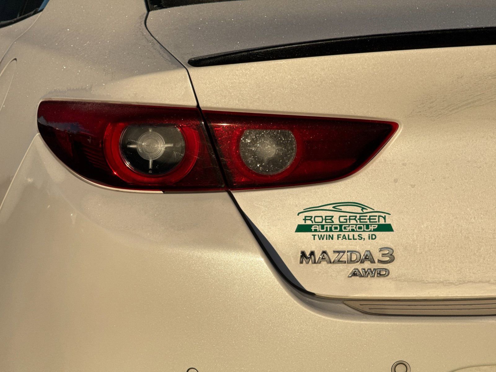 Used 2022 MAZDA MAZDA3 s image 30