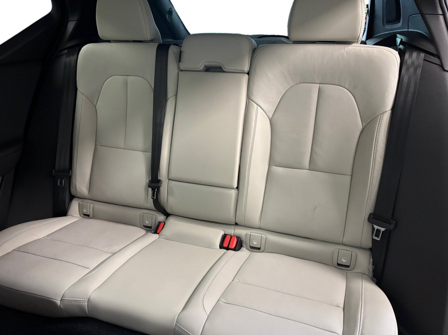 New 2026 Volvo XC40 B5 Plus w/ Protection Package Premier AWD/4WD image 41