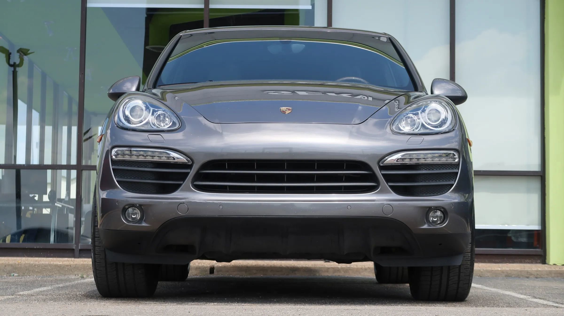 Used 2011 Porsche Cayenne S AWD/4WD image 3