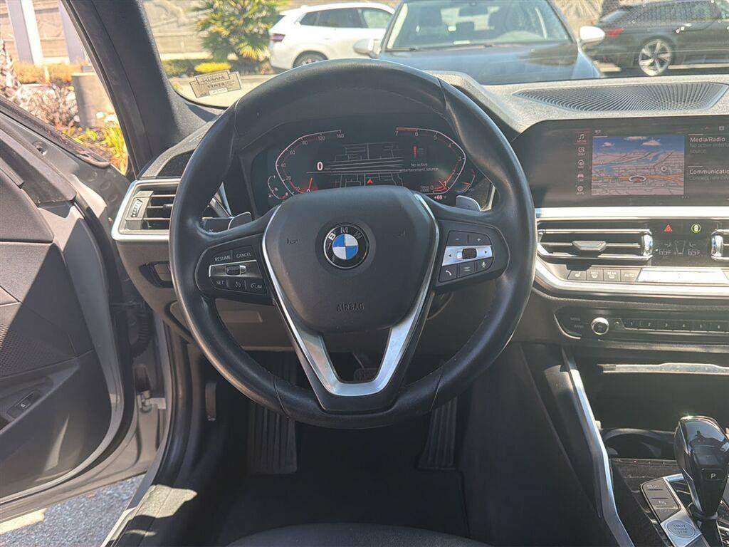 Used 2020 BMW 330i Sedan w/ Convenience Package RWD image 10