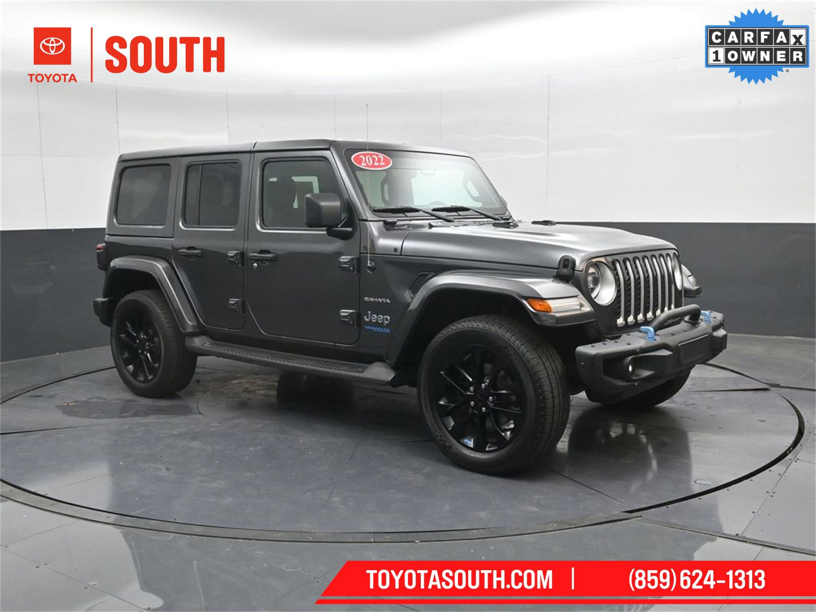 Used 2022 Jeep Wrangler Unlimited Sahara 4xe image 4