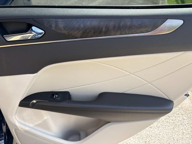 Used 2018 Lincoln MKC Reserve FWD image 20