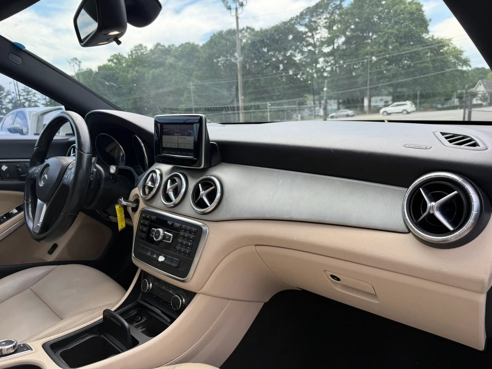 Used 2014 Mercedes-Benz CLA 250 w/ Sport Package image 12