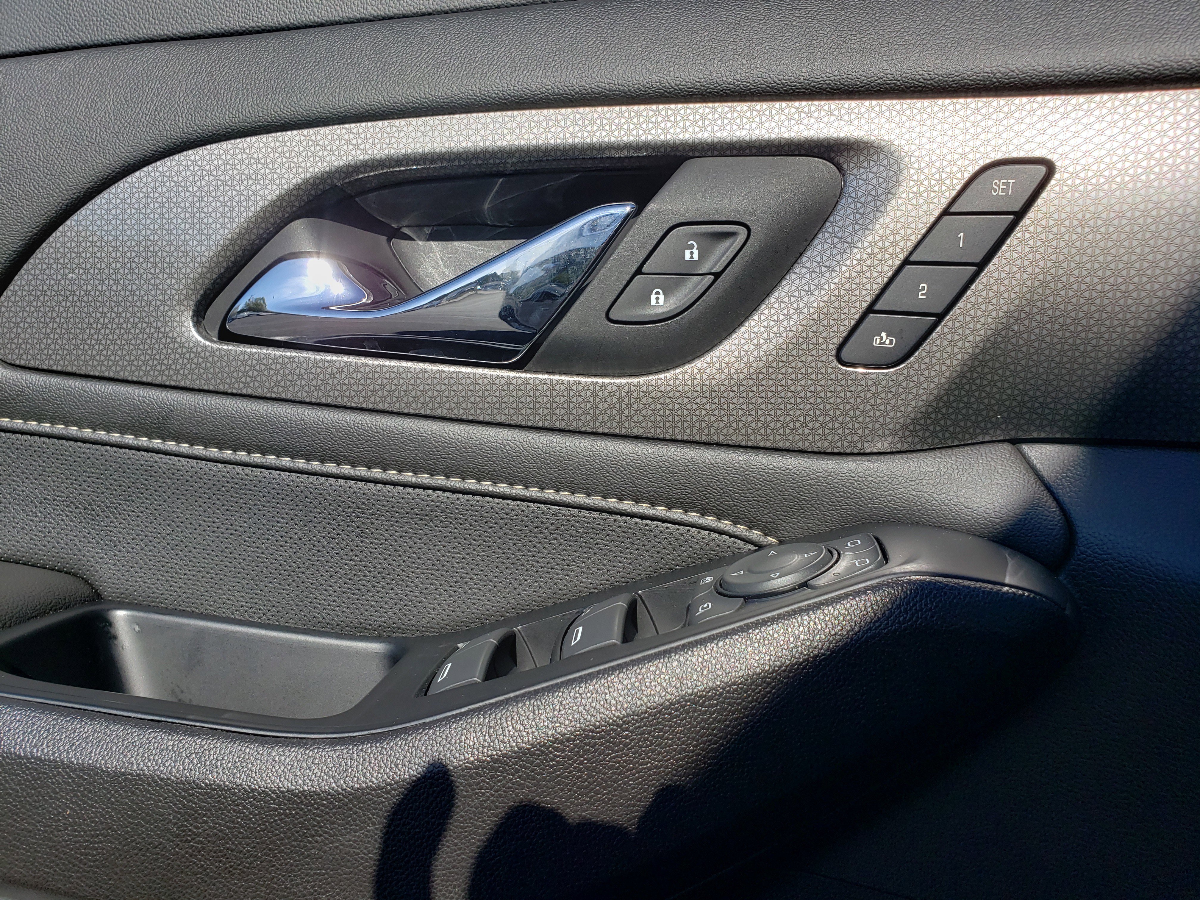 Used 2023 Chevrolet Traverse Premier image 23