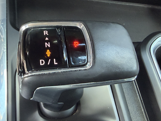Used 2023 Chevrolet Silverado 1500 LT Trail Boss w/ LT Trail Boss Premium Package AWD/4WD image 28