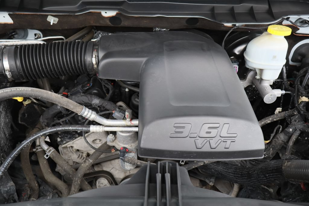 Used 2022 RAM 1500 Classic SLT w/ Electronics Group AWD/4WD image 28