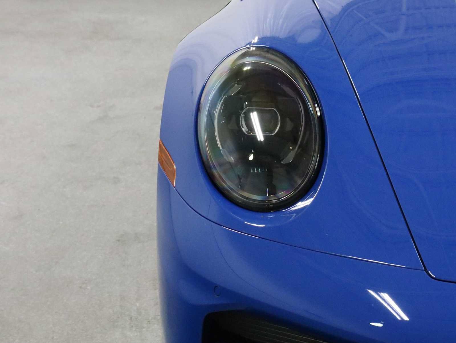 Certified 2025 Porsche 911 Carrera RWD image 15