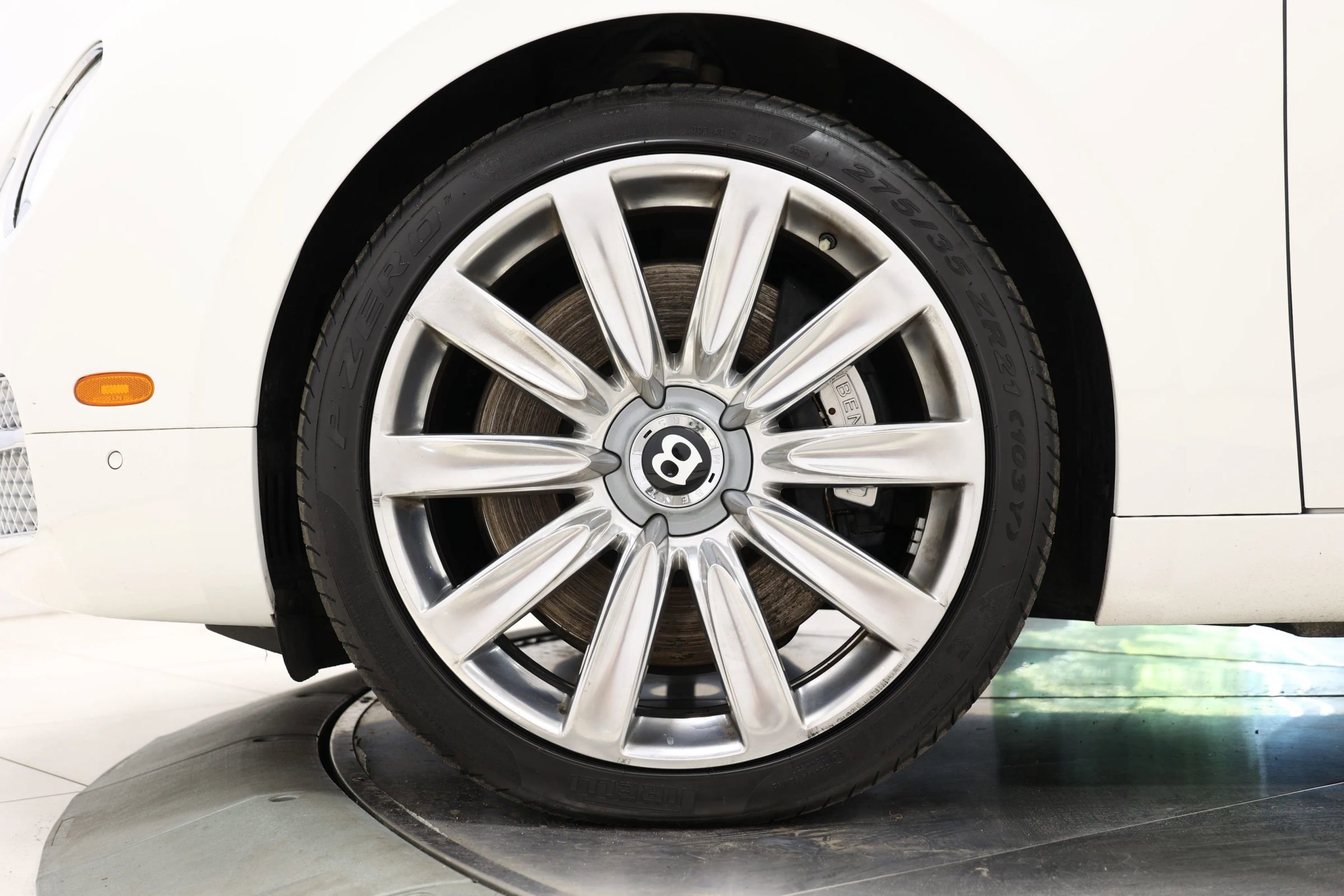Used 2014 Bentley Flying Spur W12 image 94
