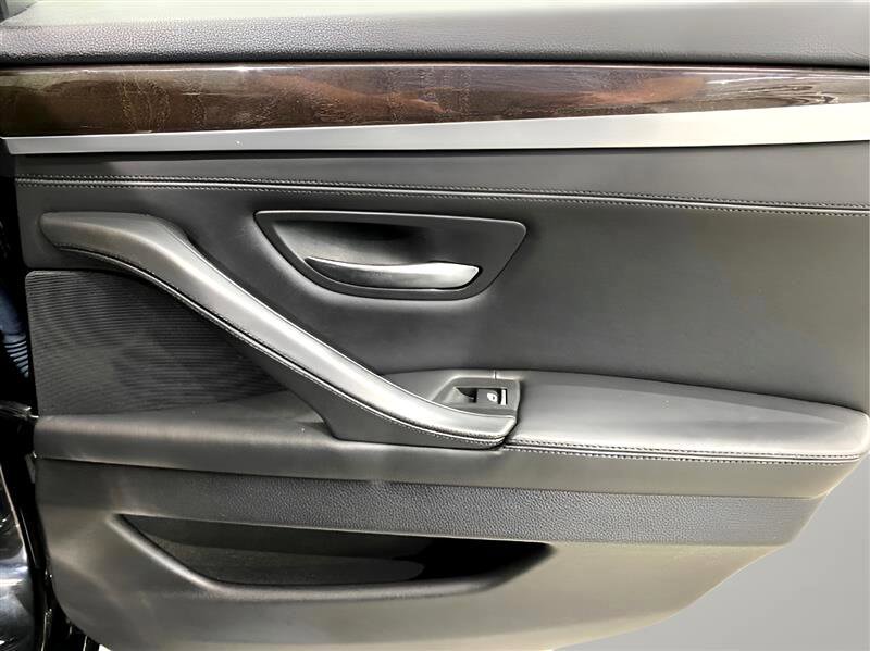 Used 2016 BMW 535i xDrive Sedan image 28