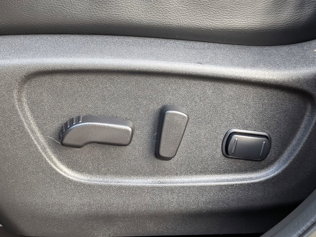 Used 2022 Nissan Rogue Sport SL w/ Premium Package image 20