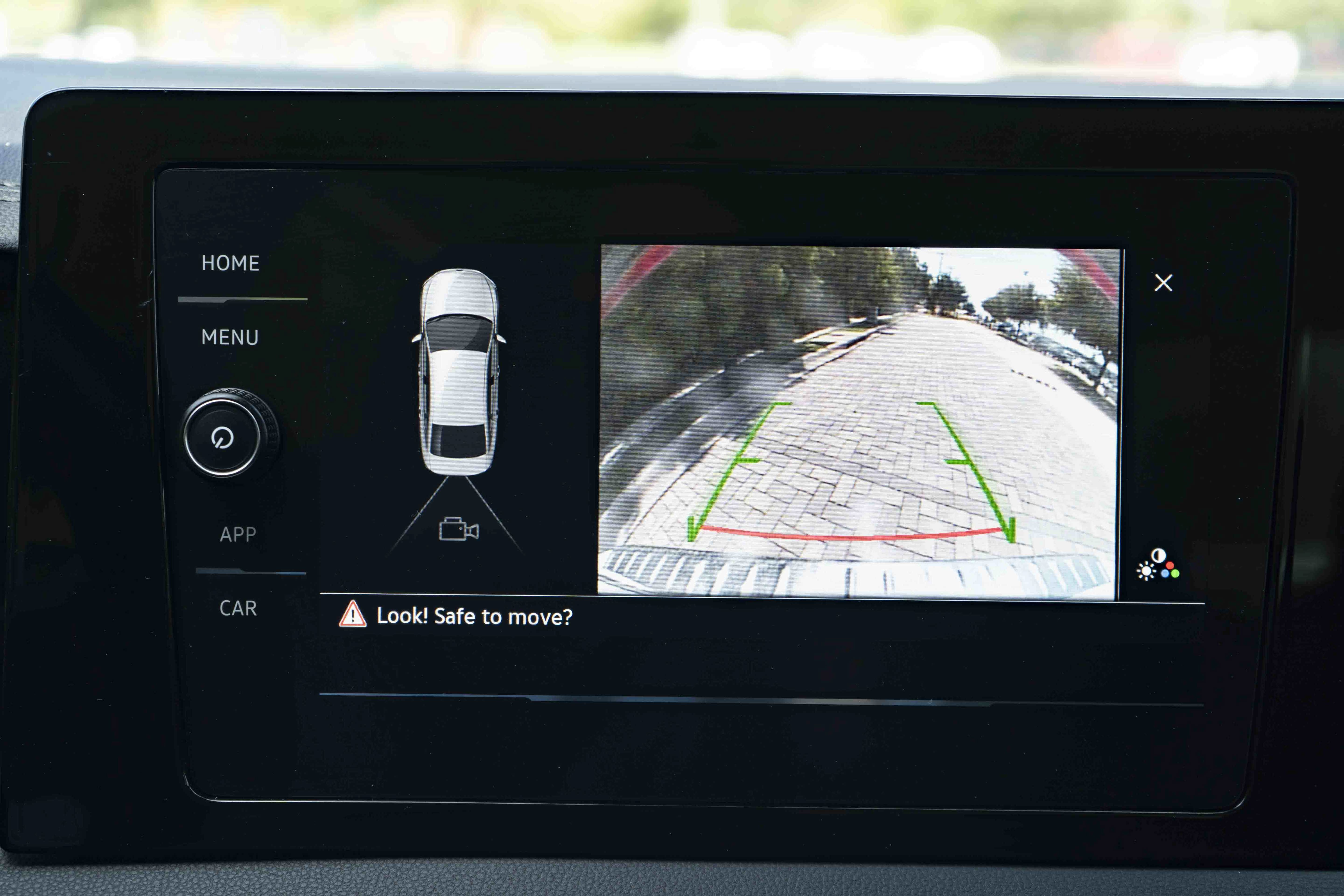 Certified 2025 Volkswagen Jetta S FWD image 29
