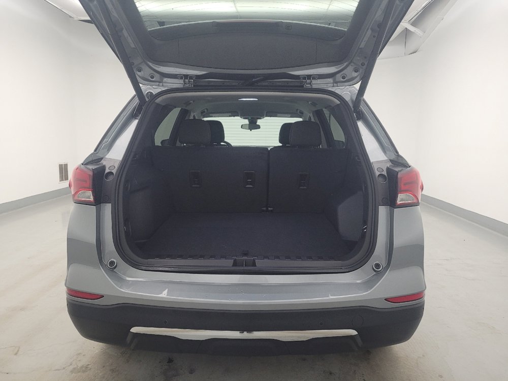 Used 2024 Chevrolet Equinox LT w/ LPO, Floor Liner Package FWD image 29