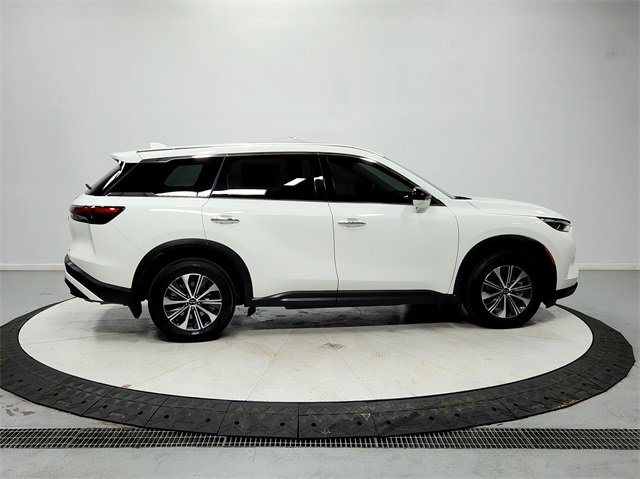 Used 2025 INFINITI QX60 Pure image 8
