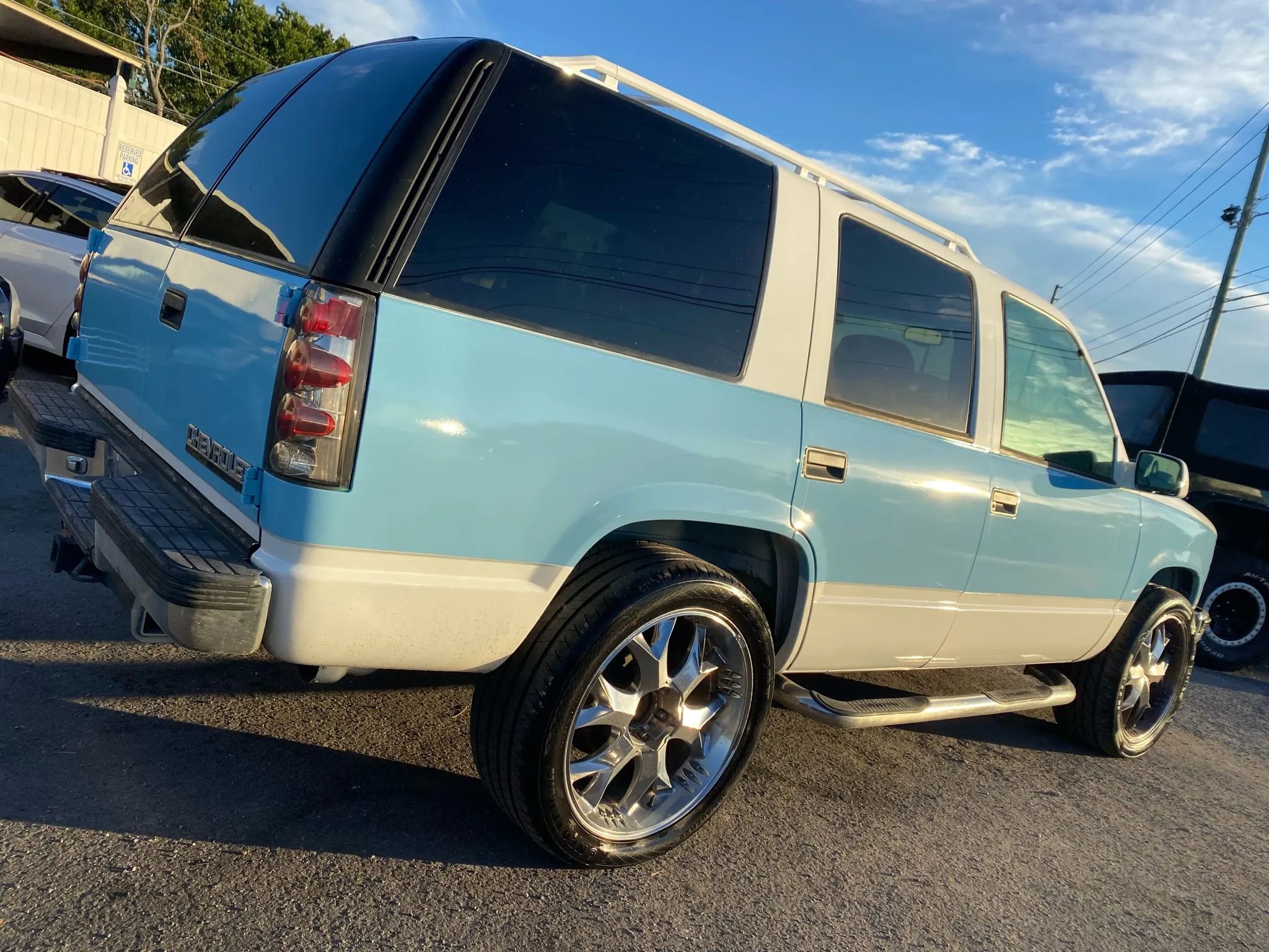 Used 1998 Chevrolet Tahoe LT w/ Comfort & Security Pkg AWD/4WD image 4