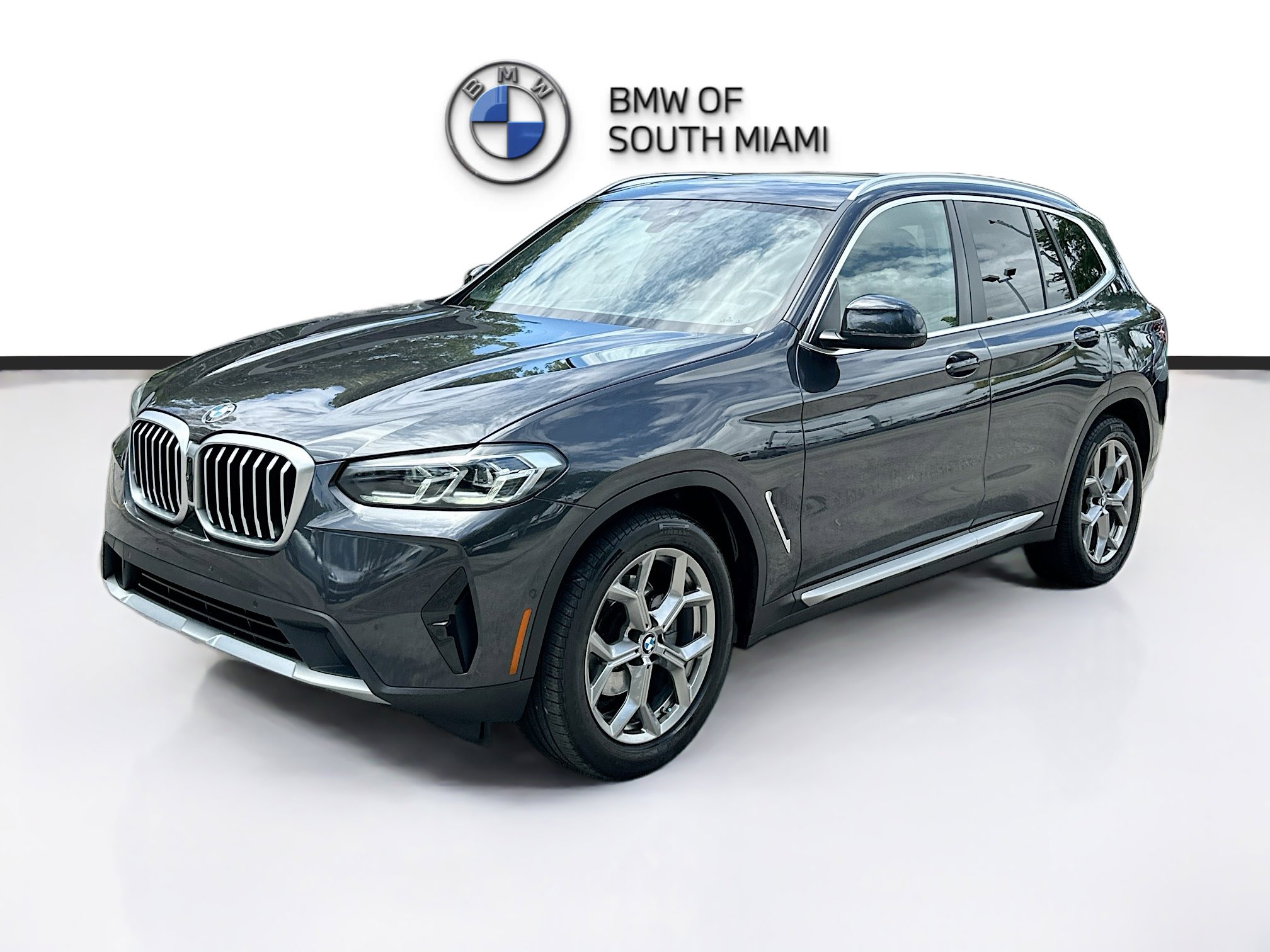 Certified 2024 BMW X3 sDrive30i w/ Convenience Package RWD image 3